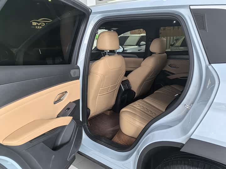 Фото 3 - BYD Song L DM-i Hybrid