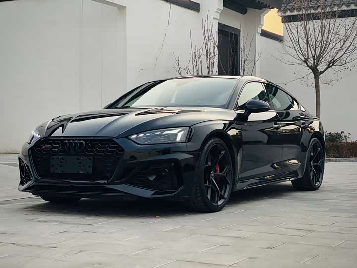 Фото 1 - Audi RS 5