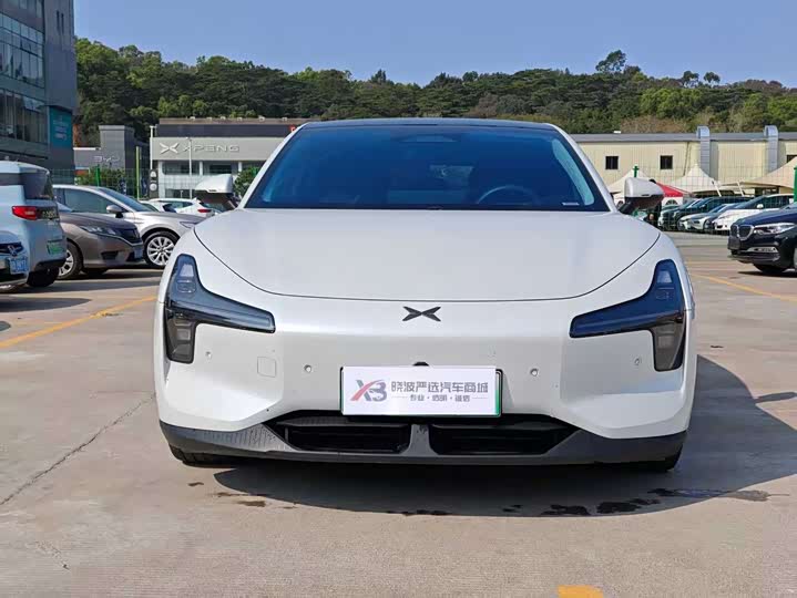 Фото 2 - XPeng Mona M03