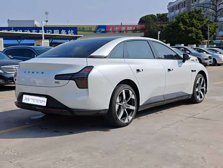 Фото 3 - XPeng Mona M03