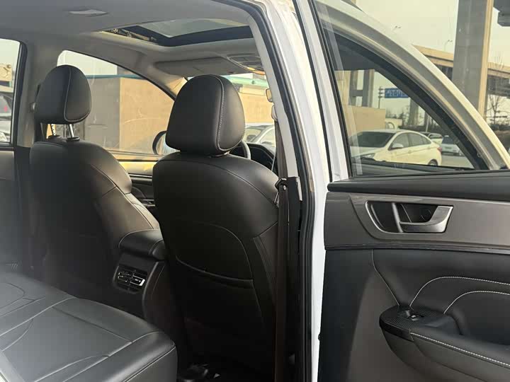 Фото 9 - Haval M6