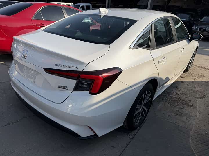 Фото 4 - Honda Integra