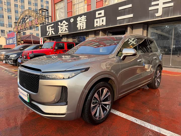 Фото 2 - LiXiang One