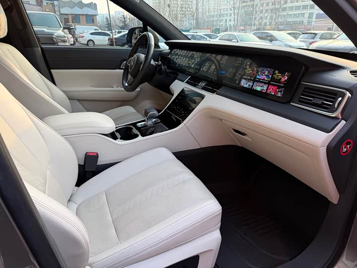 Фото 7 - LiXiang One