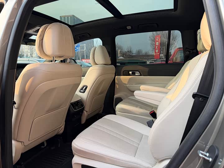 Фото 9 - LiXiang One