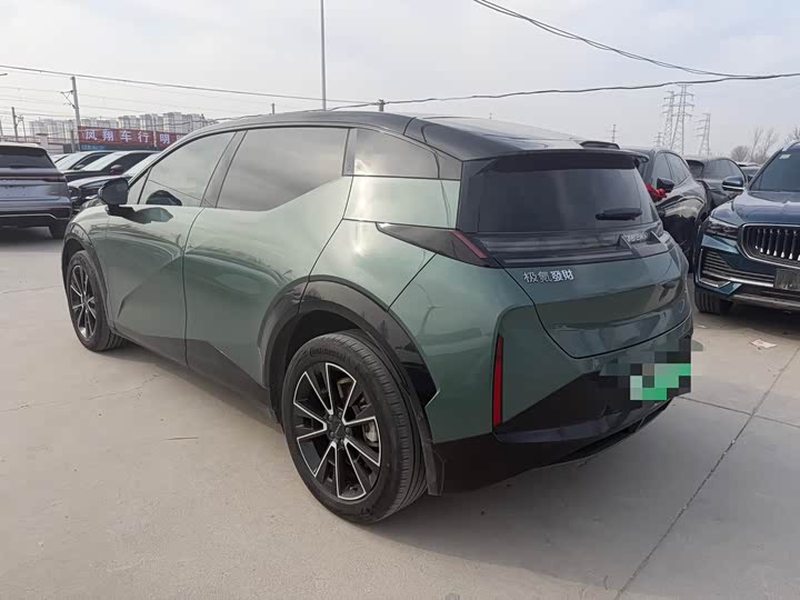 Фото 6 - Zeekr X