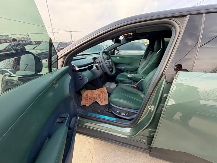 Фото 7 - Zeekr X