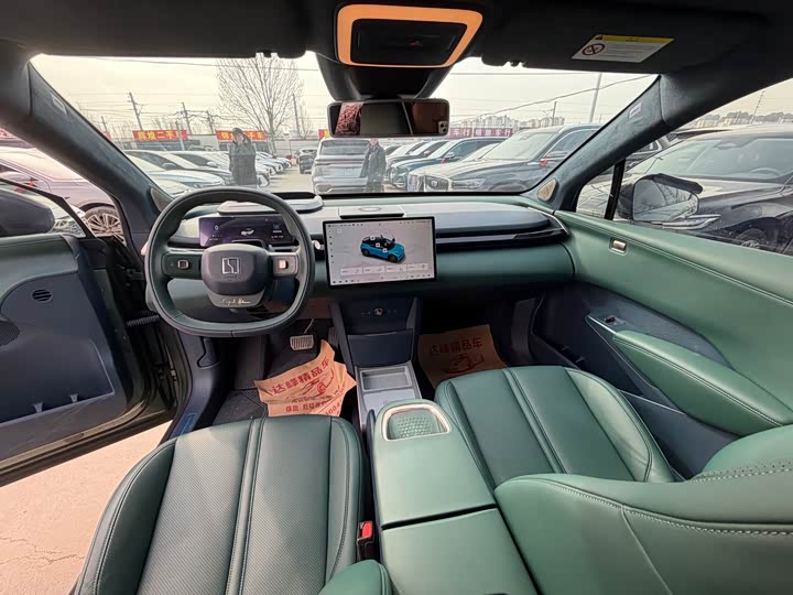 Фото 9 - Zeekr X