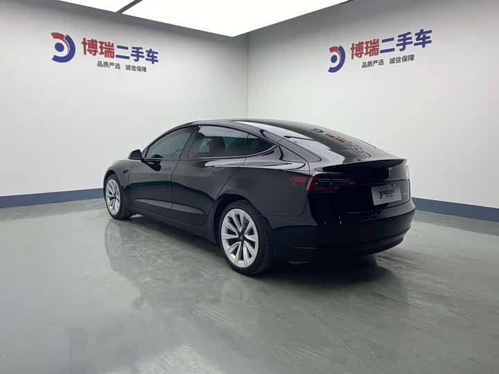 Фото 5 - Tesla Model 3