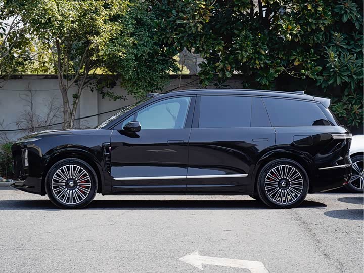 Фото 4 - Nio ES8