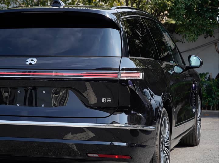 Фото 6 - Nio ES8