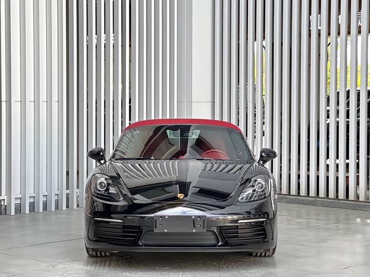 Фото 2 - Porsche 718