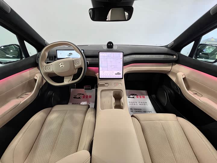 Фото 9 - Nio EC7