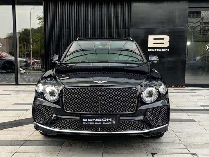 Фото 2 - Bentley Bentayga Hybrid