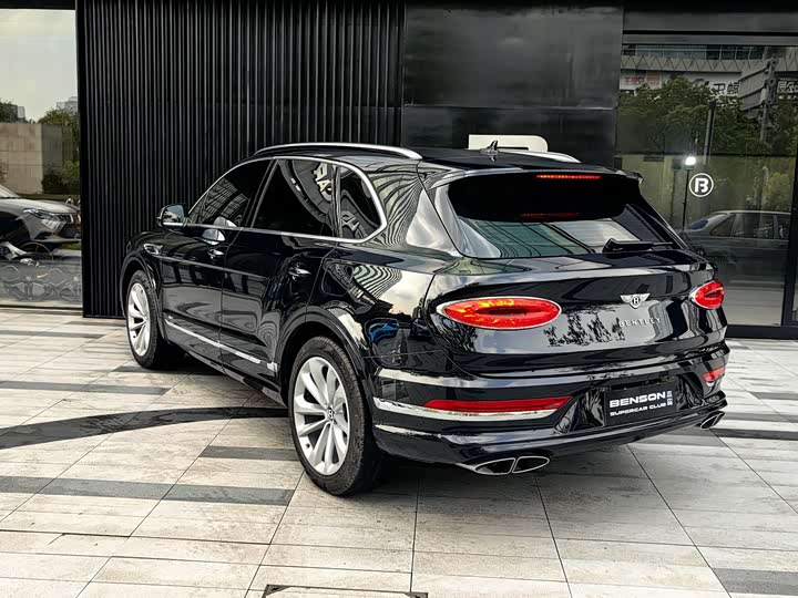 Фото 7 - Bentley Bentayga Hybrid