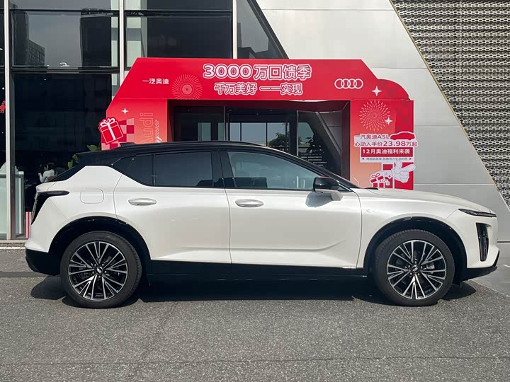 Фото 5 - Cadillac GT4