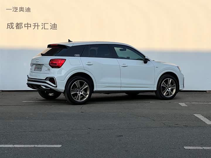 Фото 4 - Audi Q2L