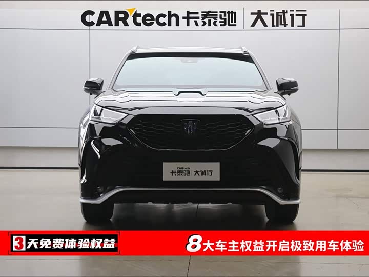 Фото 2 - Toyota Crown Kluger