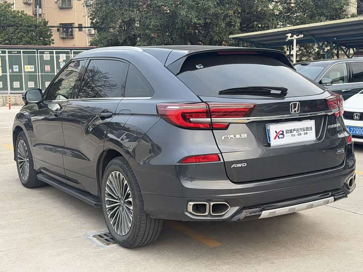 Фото 4 - Honda Avancier