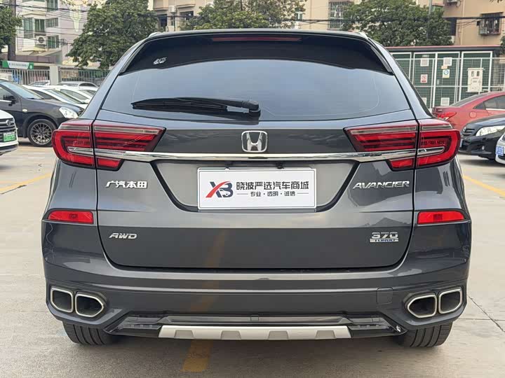 Фото 5 - Honda Avancier