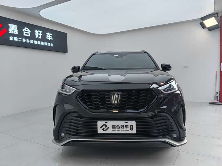 Фото 2 - Toyota Crown Kluger