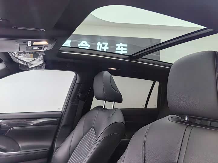 Фото 6 - Toyota Crown Kluger