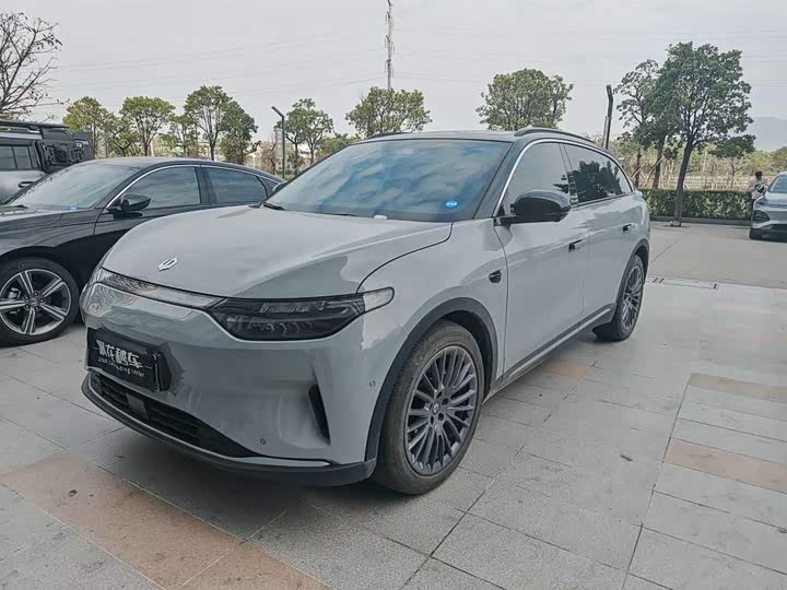 Фото 1 - Leapmotor C11