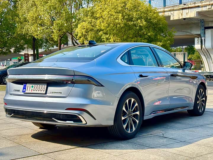 Фото 5 - Lincoln Z (Zephyr)