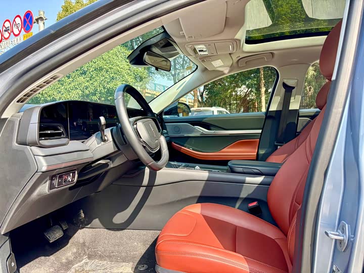 Фото 7 - Lincoln Z (Zephyr)