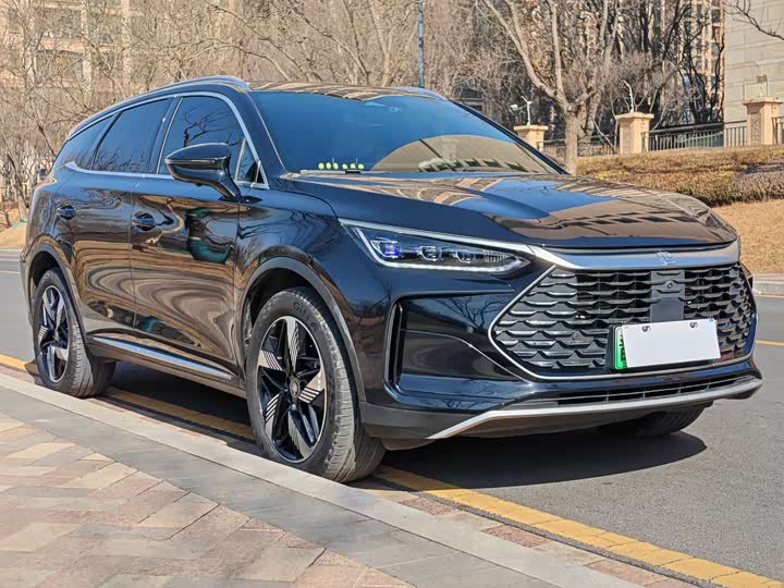Фото 3 - BYD Tang Hybrid/EV