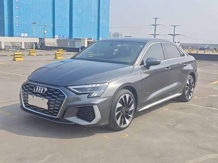 Фото 1 - Audi A3