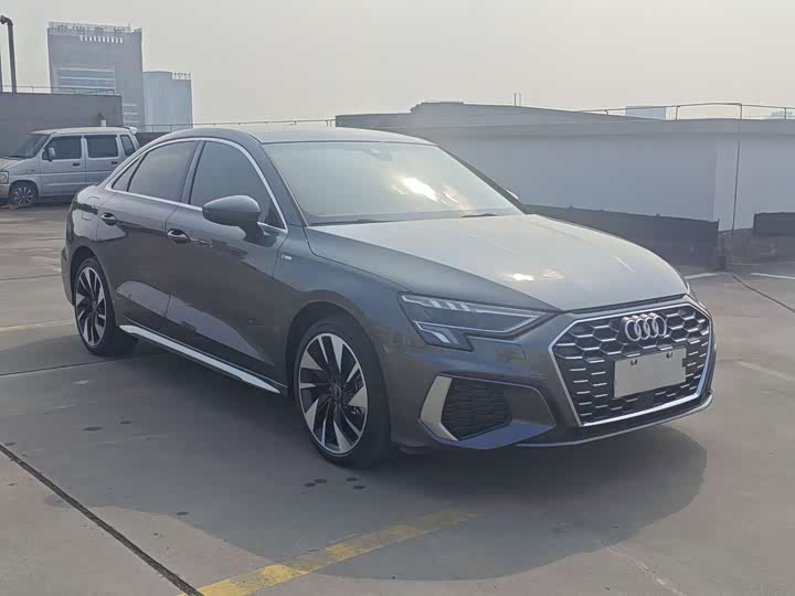 Фото 2 - Audi A3