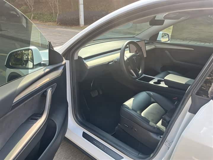 Фото 7 - Tesla Model Y