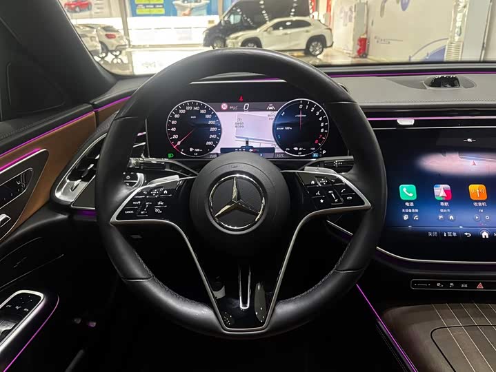 Фото 8 - Mercedes-Benz E-Class Hybrid