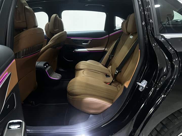 Фото 9 - Mercedes-Benz E-Class Hybrid