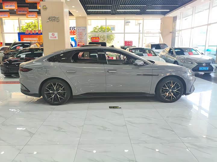 Фото 4 - BYD Han