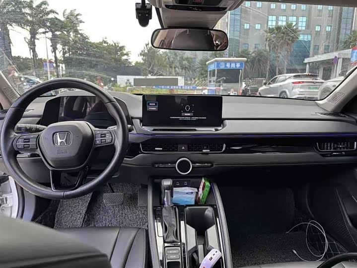 Фото 7 - Honda Inspire