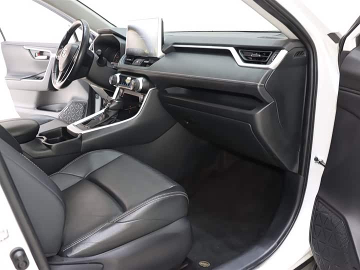 Фото 7 - Toyota Wildlander