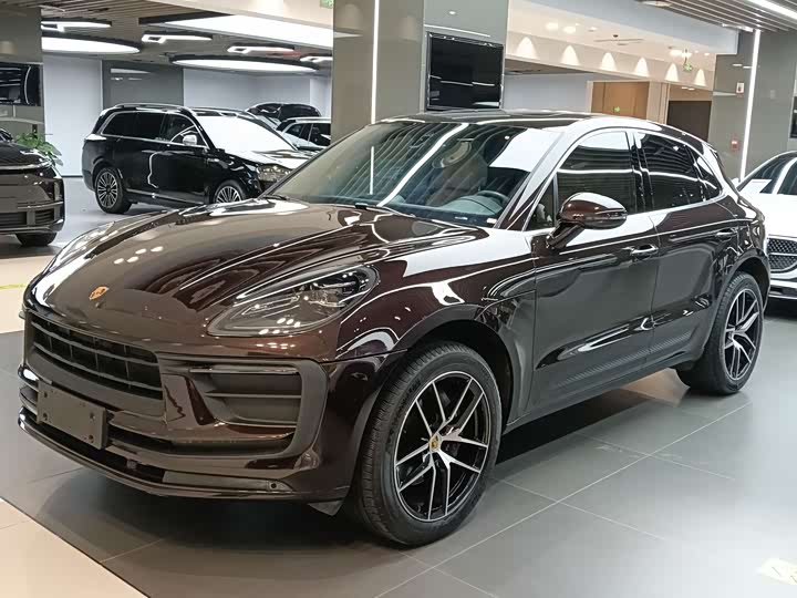 Фото 1 - Porsche Macan