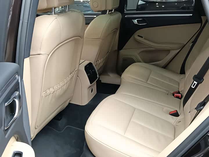 Фото 7 - Porsche Macan