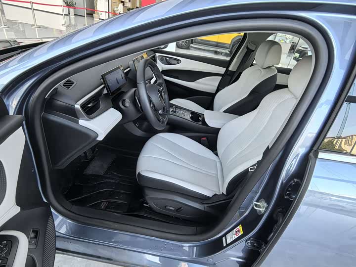 Фото 6 - BYD Seal 05 DM-i Hybrid