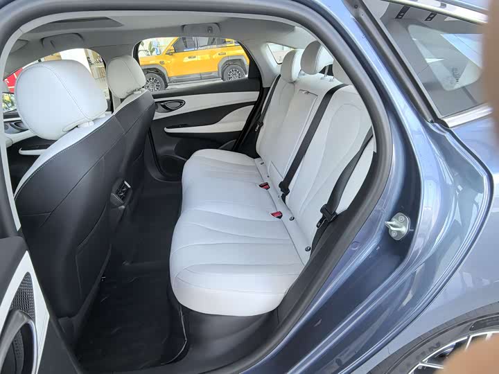 Фото 8 - BYD Seal 05 DM-i Hybrid