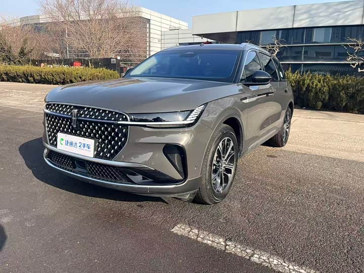 Фото 1 - Lincoln Nautilus