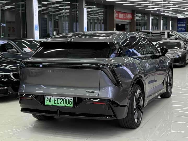 Фото 4 - HiPhi Y