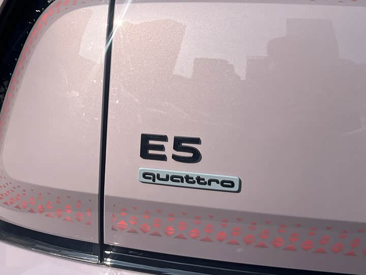 Фото 6 - Audi × SAIC E5 Sportback