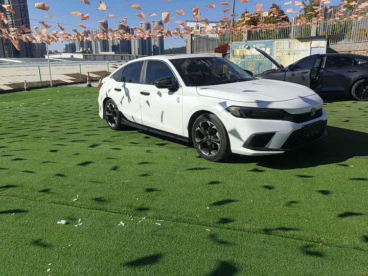 Фото 3 - Honda Civic