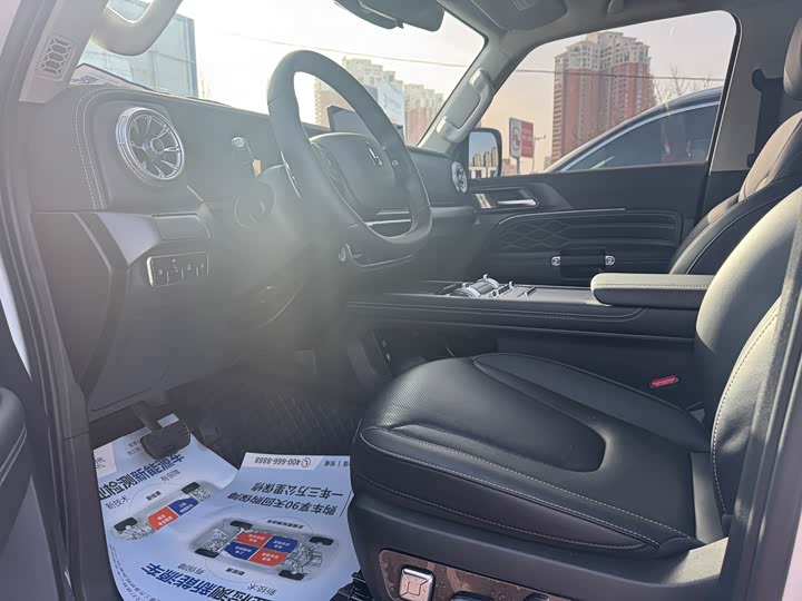 Фото 8 - Tank 300 Hybrid