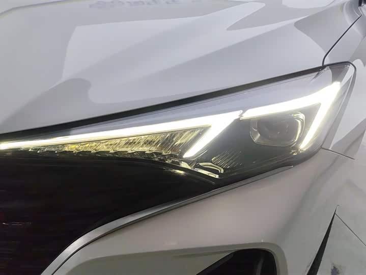 Фото 5 - Changan Eado Plus