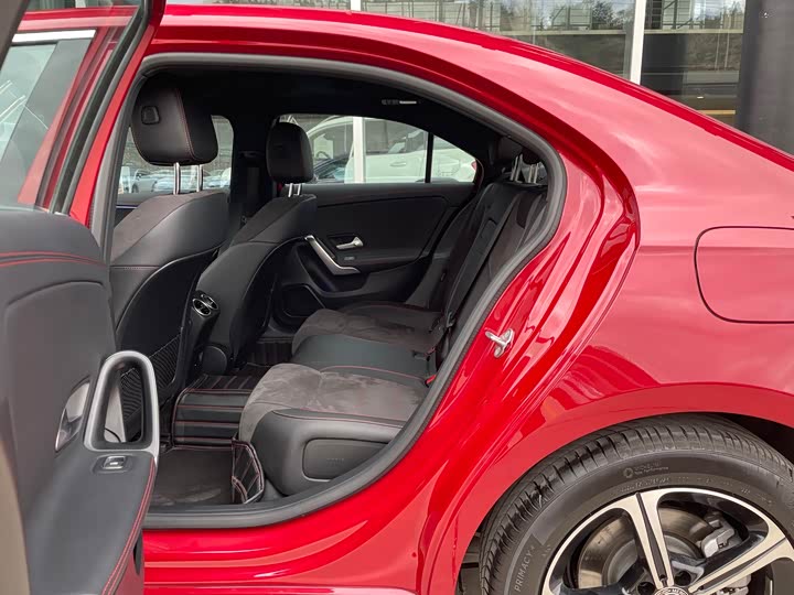 Фото 4 - Mercedes-Benz A-Class