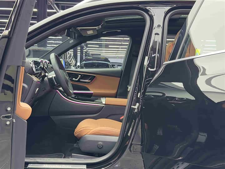 Photo 6 - Mercedes-Benz GLC-Class Hybrid